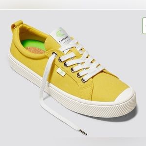 Cariuma OCA Low Yellow Canvas Sneaker